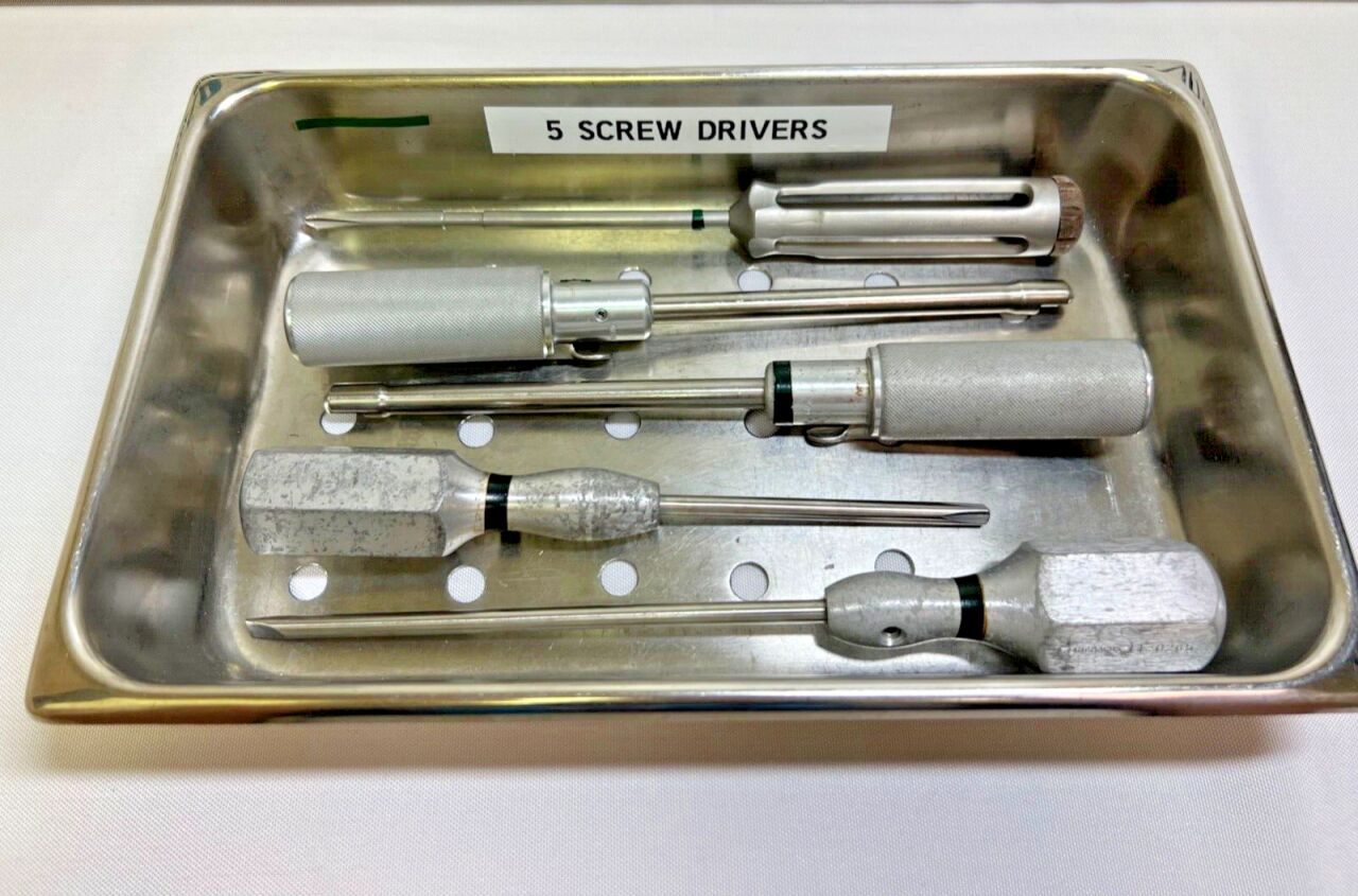 HOWMEDICA  RICHARDS Cruciform & Flat Drivers w/ Tray Orthopedic - Lot of 5 — photo 1