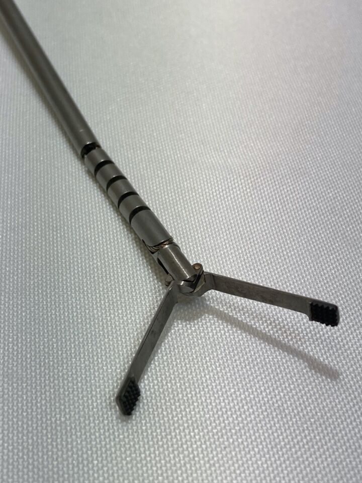 SNOWDEN-PENCER 89-0500 5mm 34cm 90deg Rotation Ratchet Babcock Grasper — photo 3
