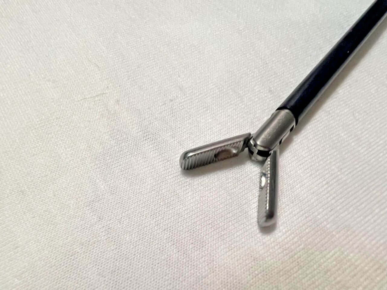 AESCULAP PO753R ADTEC Monopolar Bullet Nose Grasping Forcep — photo 2