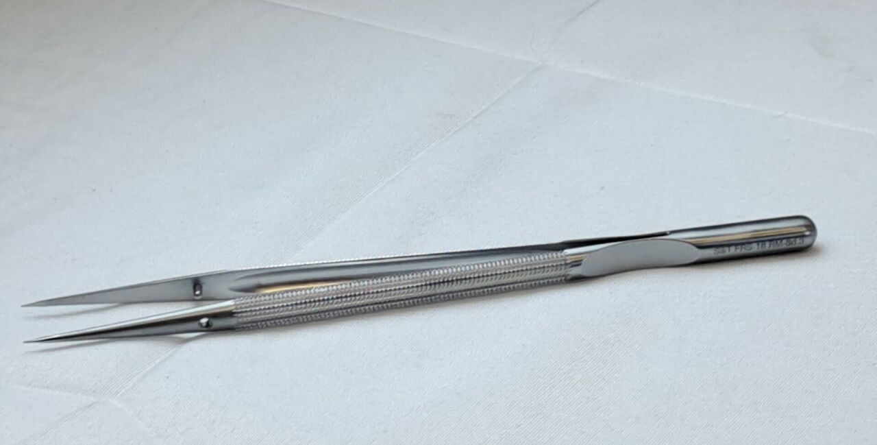 ASSI FRS-18 RM-8d.3 Satellight Forceps
