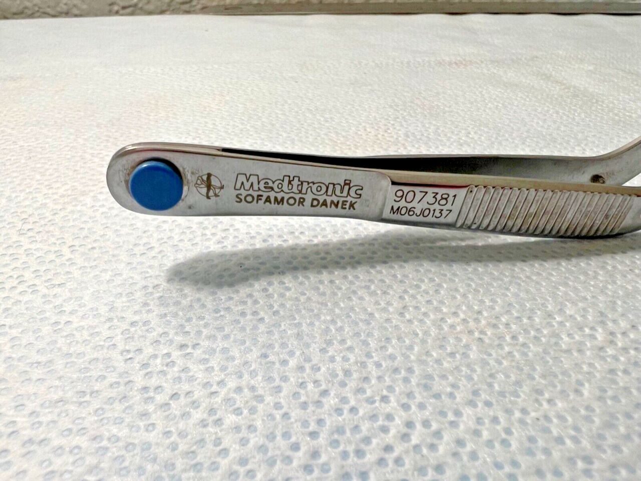 MEDTRONIC 907381 Sofamor Danek Bayoneted Forceps, Serrated Teeth, 8-1/2" — photo 3
