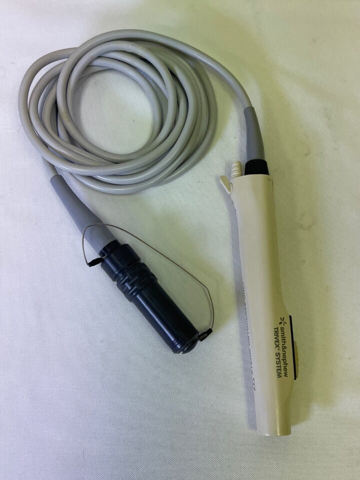 SMITH & NEPHEW 2 Illuminators Trivex Shaver Light Cord & Illuminators w/ Sterilization Case — photo 7