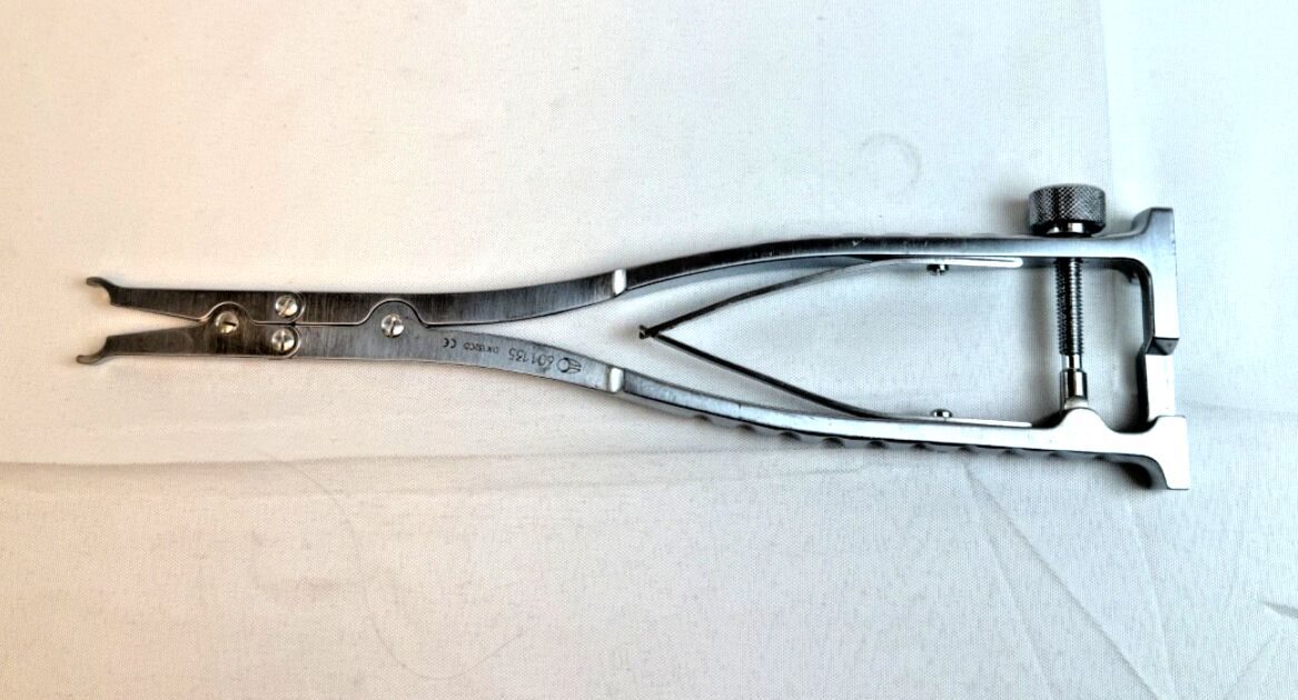 GLOBUS MEDICAL 601.135 Maintain Holder Neuro Spine HEDRON C