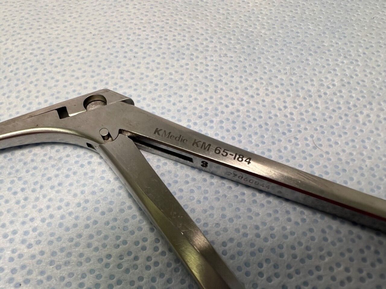 KMEDIC KM 65-184 Kevorkian-Younge Straight Biopsy Punch, 3mm X 10mm Bite, 10" L — photo 5