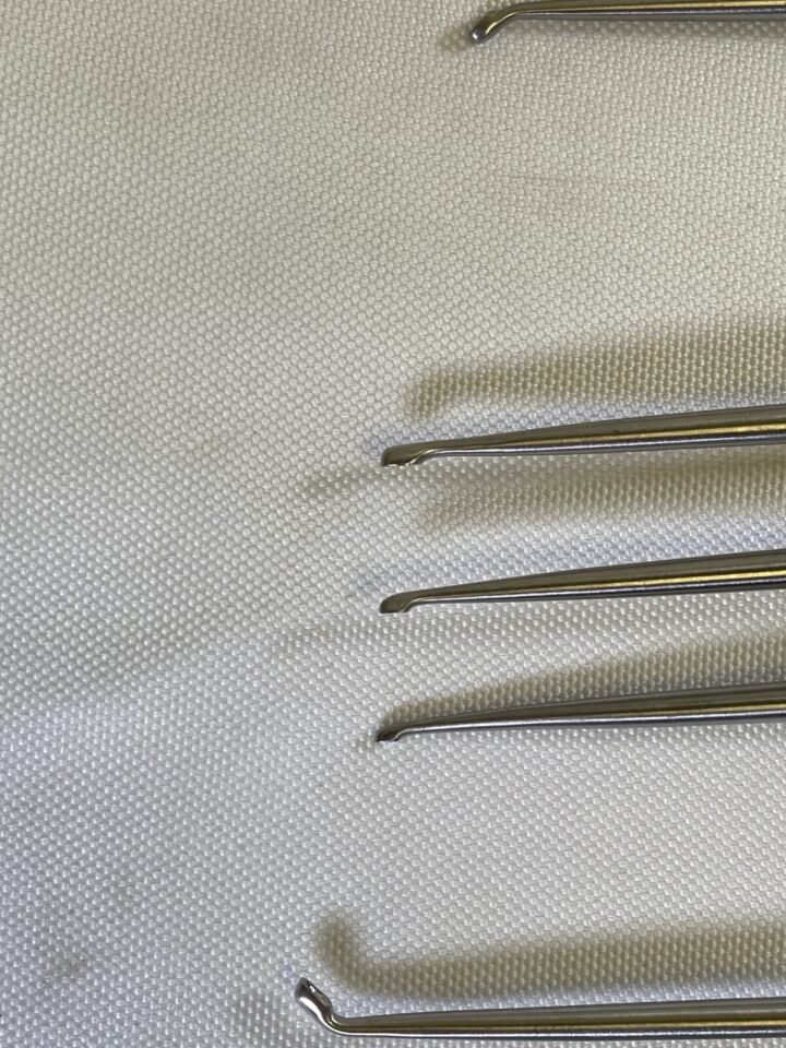 STEALTH SURGICAL Various Cervical Axial Curettes w/ Sterilization Case — photo 8