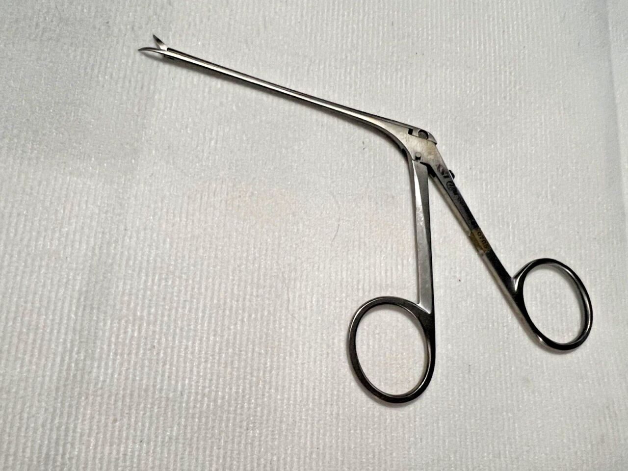 SSI ULTRA 61-0705 Curved Right Micro ENT Scissors 7mm X 5-1/4" Length — photo 1