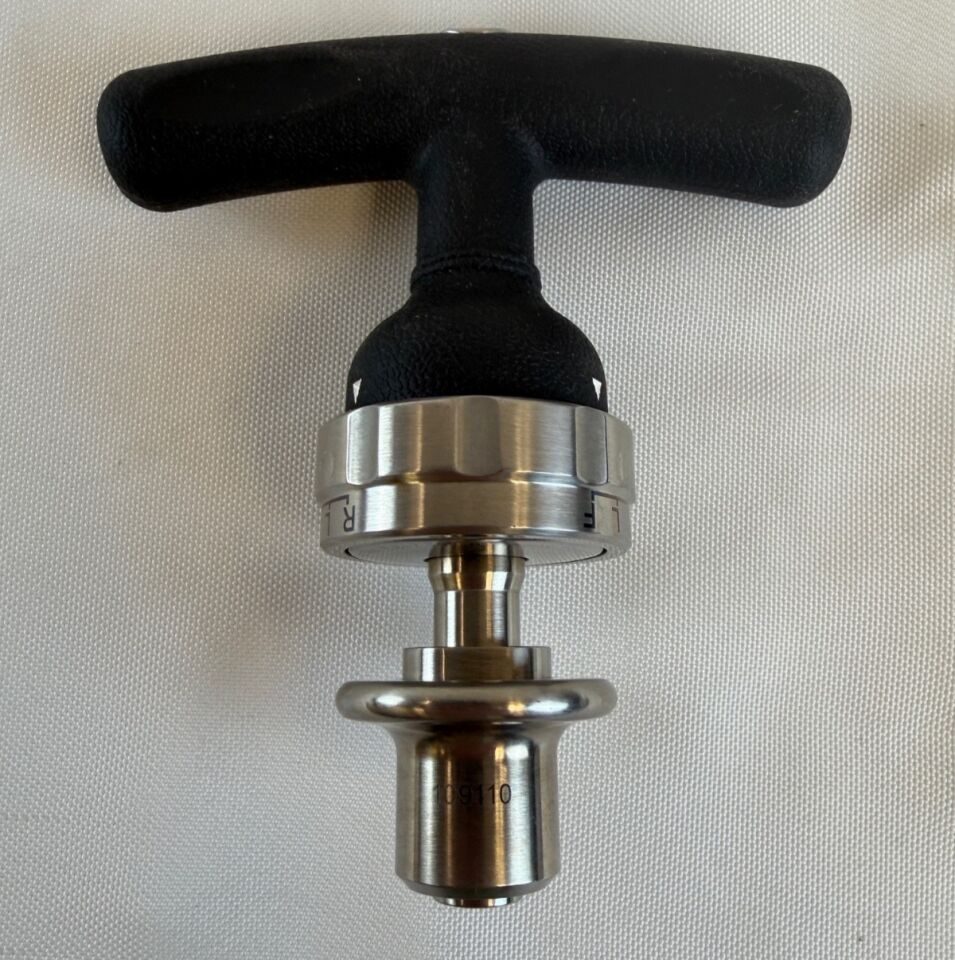 STRYKER 5901-1121 ReUnion TSA Modular Cannulated Ratcheting T-Handle — photo 1