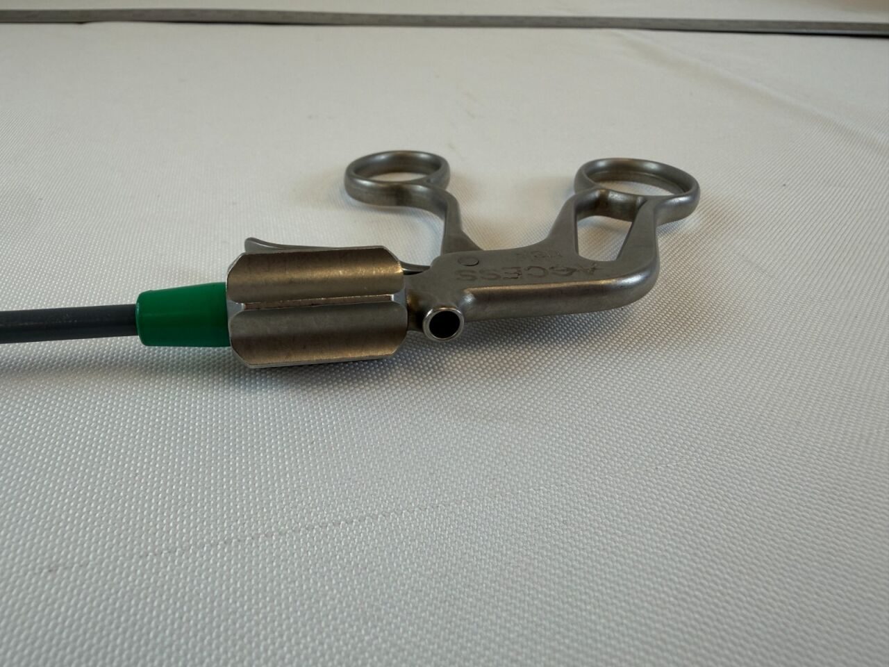 ACCESS 32-5103 Laparoscopic Grasping Forcep 5mm 32cm Allis Lock Handle Flush Port — photo 10