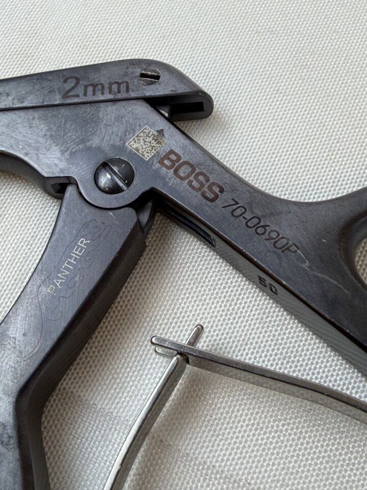 BOSS INSTRUMENTS 70-0690P Panther 2mm x 8" Ceramic Coated Kerrison Rongeur Neuro — photo 2