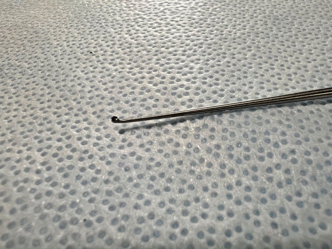 V. MUELLER AU12392 Derlacki Curette 1.5mm Forward Bent Round Tip — photo 3