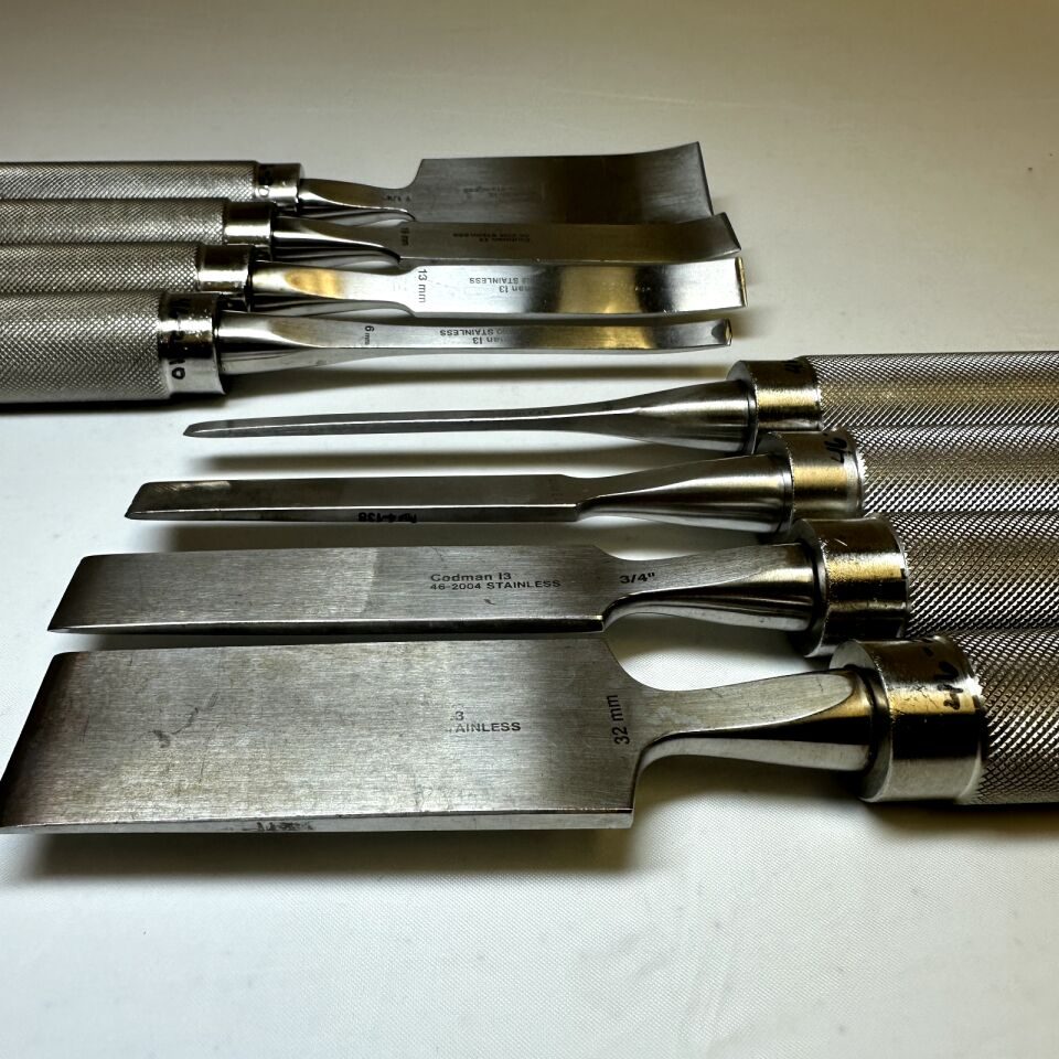 CODMAN OptiLength 11" Set of 8 Straight & Curved Osteotomes w/ Case — photo 4