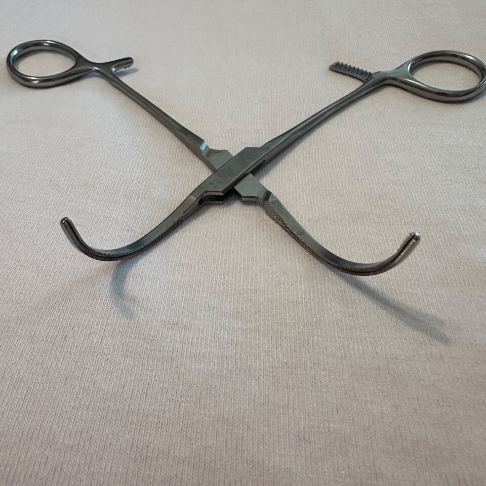 SYMMETRY SURGICAL 55-6580 Cooley Peripheral Vascular Clamp 6 1/8" Length — photo 6