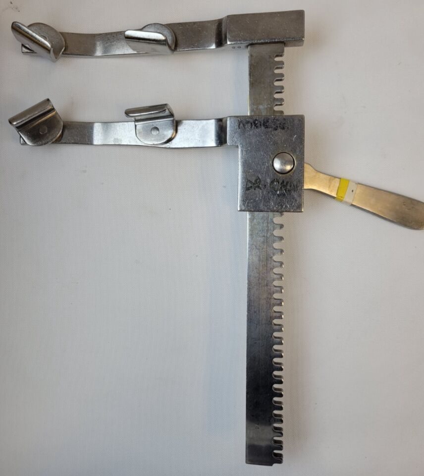 MORSE  Sternal Retractor 9.5" Spread With 4 Blades — photo 2