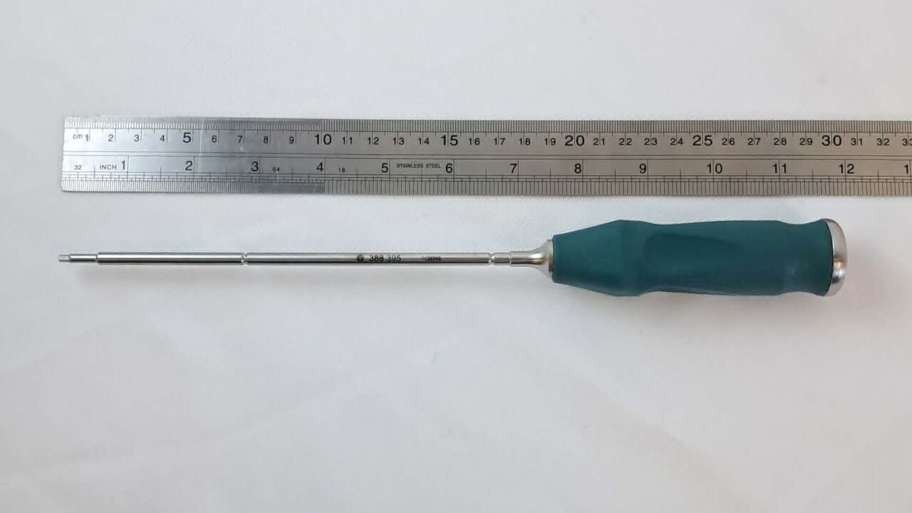 SYNTHES 388.395 2.5mm Hex Screwdriver — photo 5