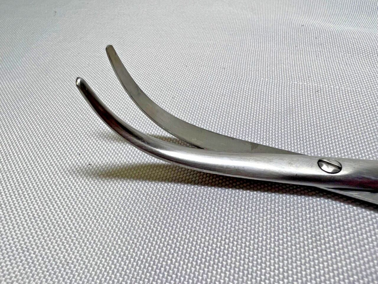 SYMMETRY SURGICAL 51-2523 Thoracic Strong Curve Scissors, Round Blades, 10" L — photo 3