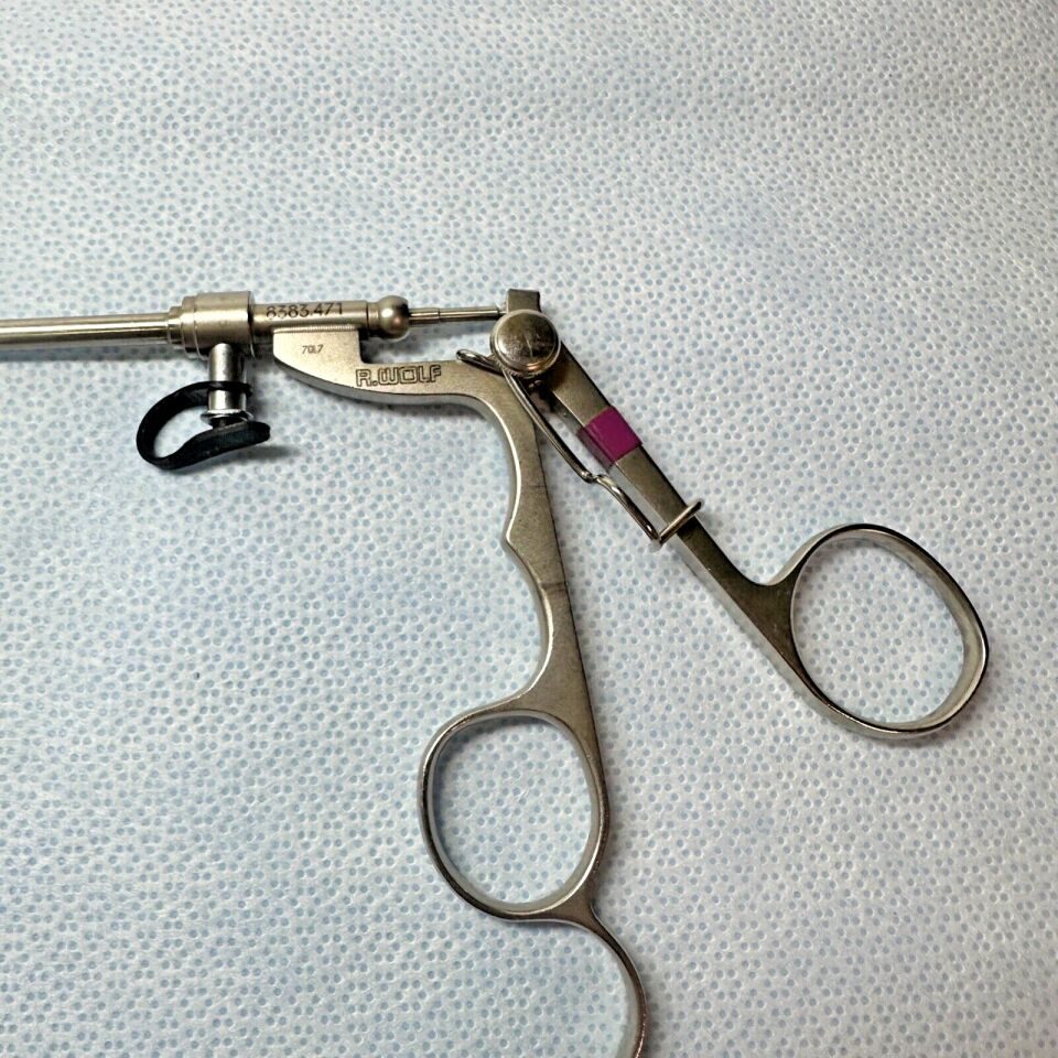 R. WOLF 8383.471 Laparoscopic 5mm Biopsy Cupped Grasping Forceps — photo 2