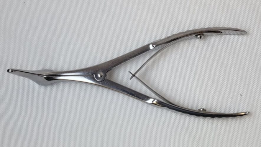 VANTAGE  Vienna Nasal Speculum, Medium, 1-1/8" Blade Length