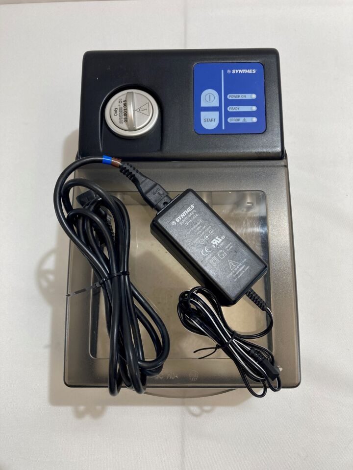 SYNTHES 05.001.099 Maintenance Unit & Power Supply — photo 11