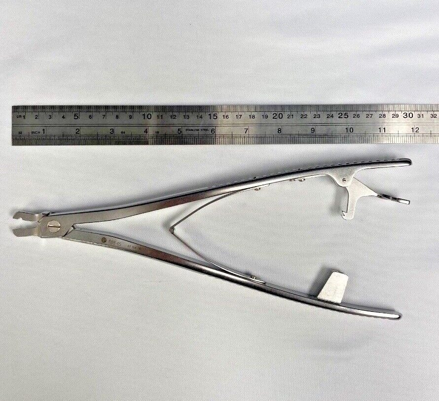 SYNTHES 388.45 USS Bar Holding Forceps For 3.5mm Bar — photo 8