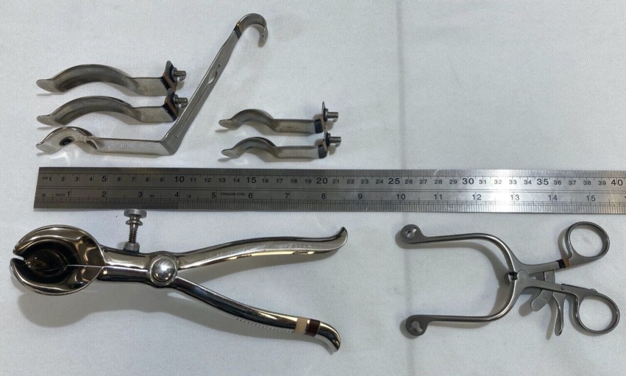 SKLAR  7 Piece Rectal Retractor Set w/ Frame Center Blade & Tray — photo 11