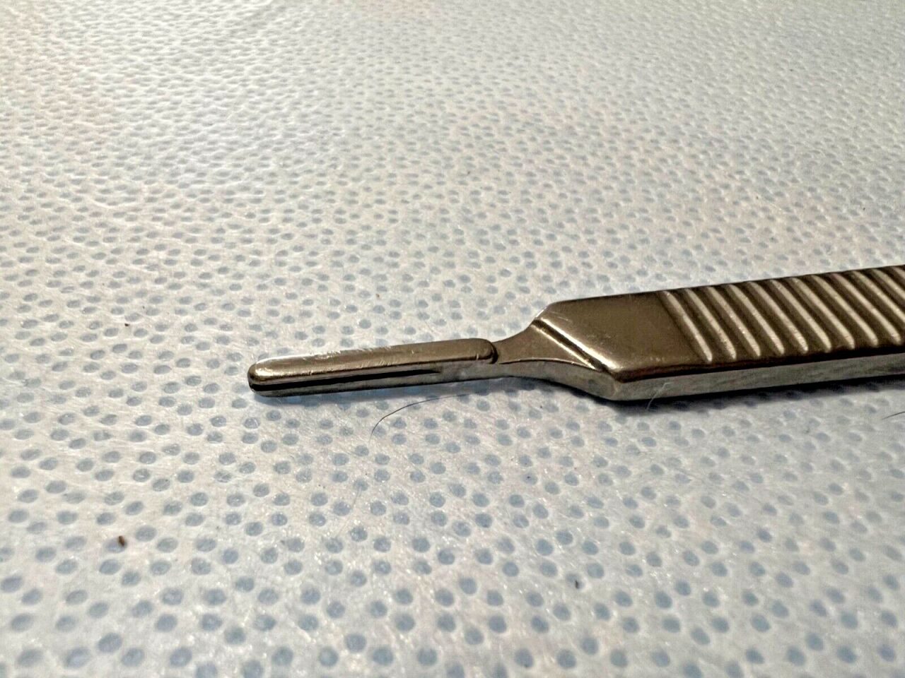 V. MUELLER SU1403-001 Surgical Knife Handle Size #3, 5" Length — photo 4