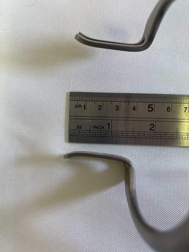 AESCULAP BV112R Mayo-Adams Self Retraining Retractor 165mm 40mm x 15mm — photo 7