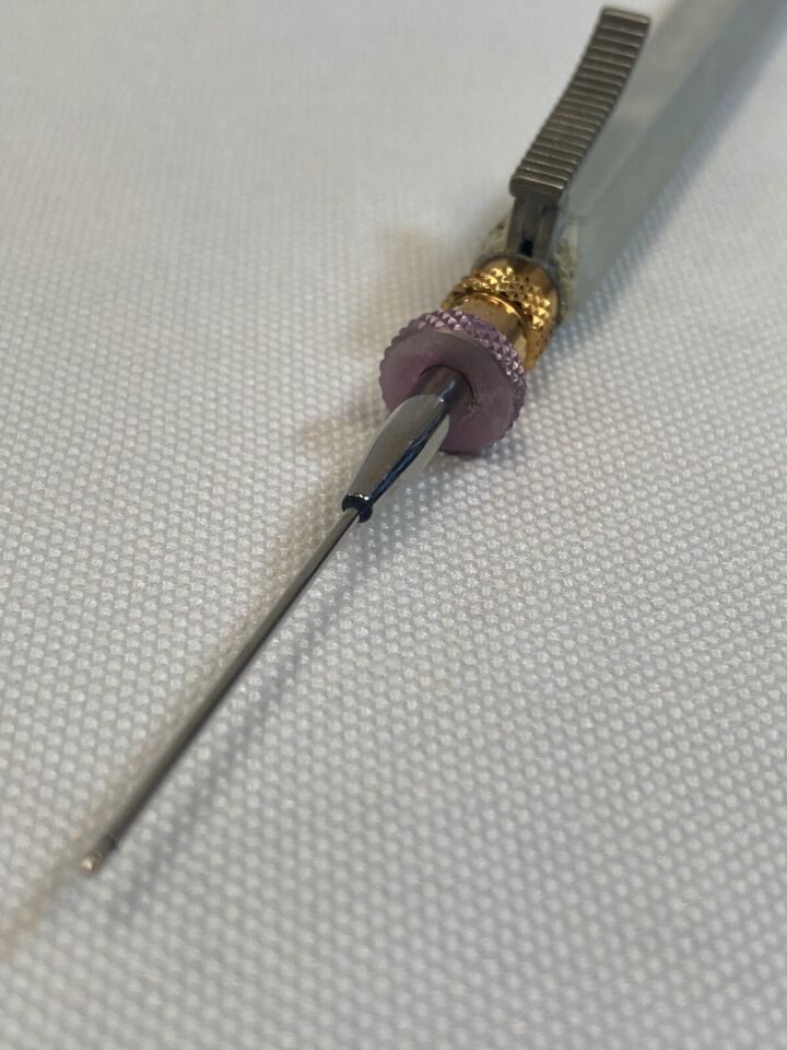 ALCON/GRIESHABER 612.13 Diamond Vertical Grasping Ophthalmic Forcep — photo 7