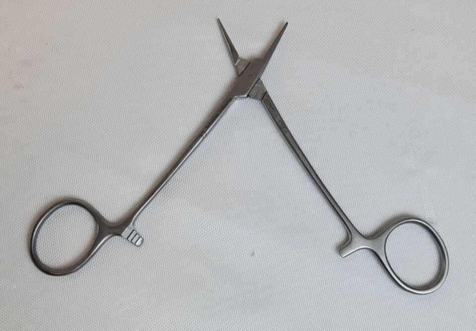 EUROSTAT ES8-6 & ES8-8 Halsted Mosquito Forceps Straight Smooth Jaws Set of 2 — photo 8