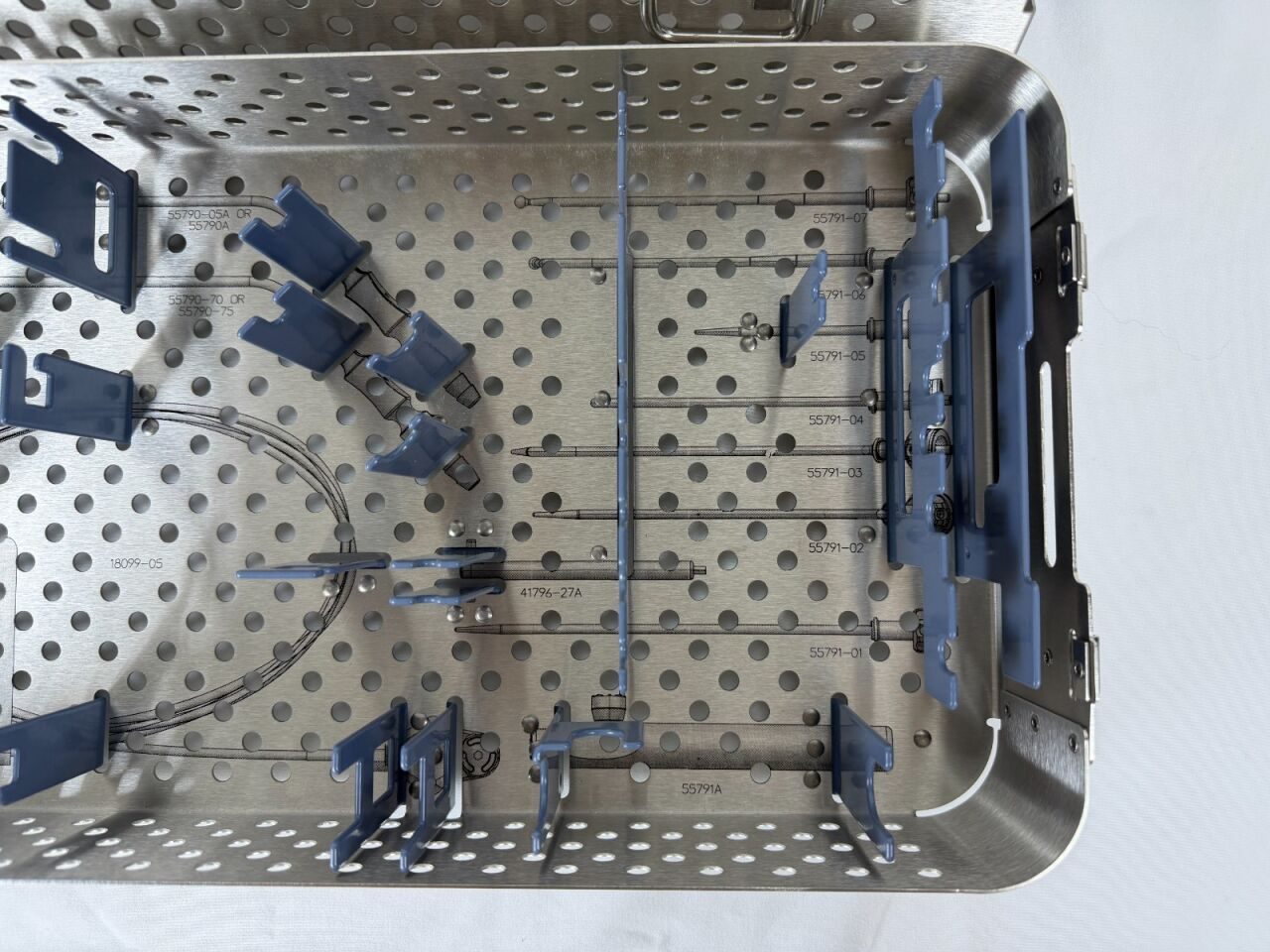 BRAINLAB EM Cranial/ENT Instrument Sterilization Tray w/ Lid ENT/CMF Instrumentation Set — photo 3