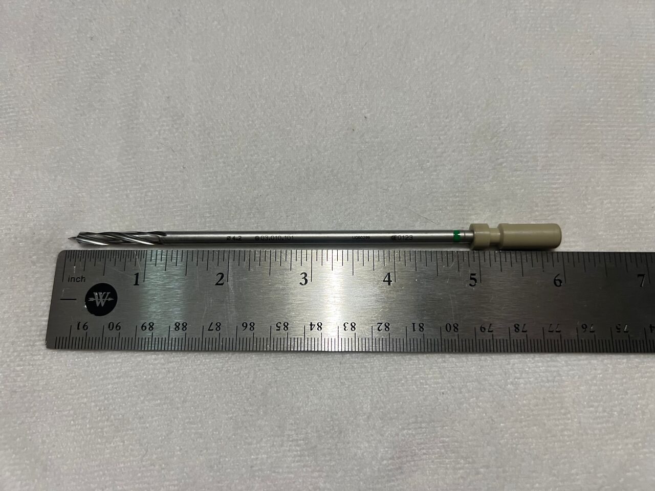 SYNTHES 03.010.101 QC 3-Flute Needle Point Tip 4.2mm Radiolucent Drill Bit — photo 3