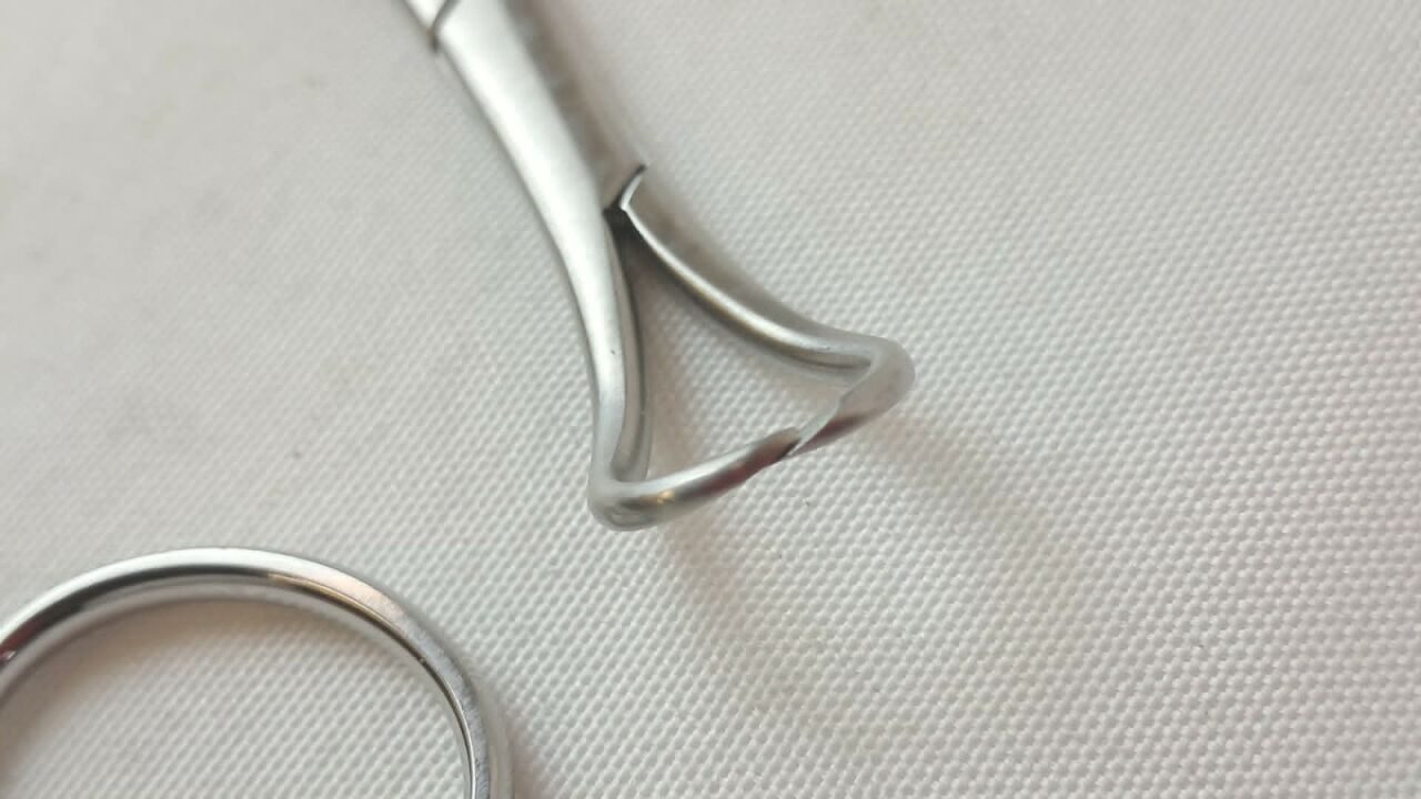 SYMMETRY 17-5508/33-5000 Backhaus Towel Clamp Sharp Tips - Lot of 5 — photo 5