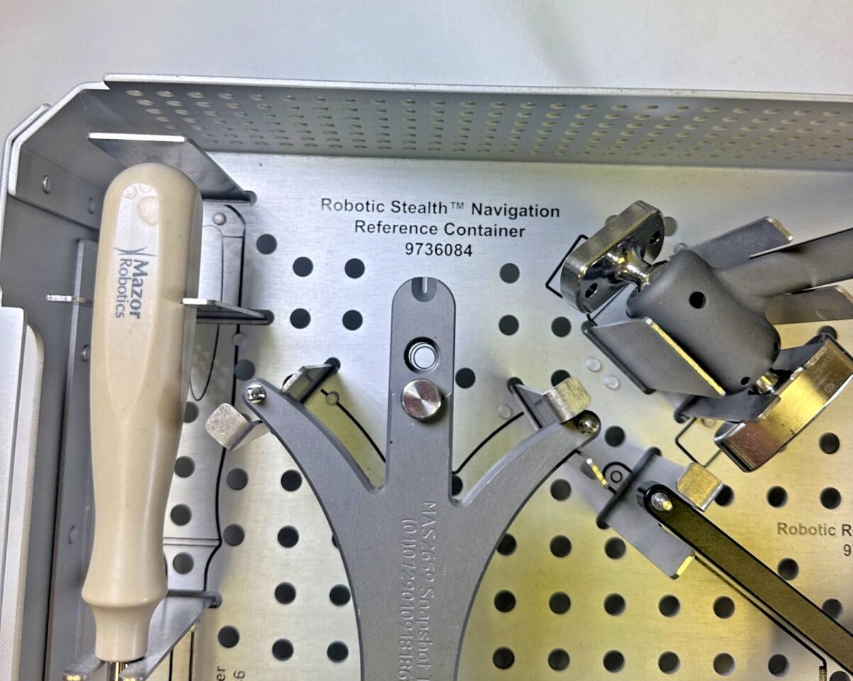 MEDTRONIC 9736084 Mazor Robotic Stealth Navigation Reference Set — photo 4