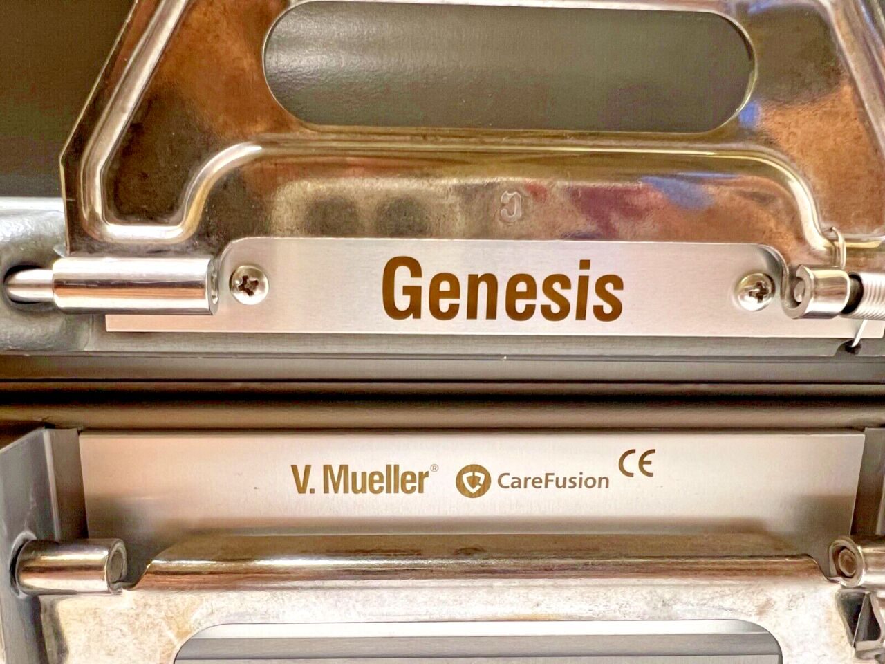 V. MUELLER Genesis CareFusion Surgical Cases — photo 2