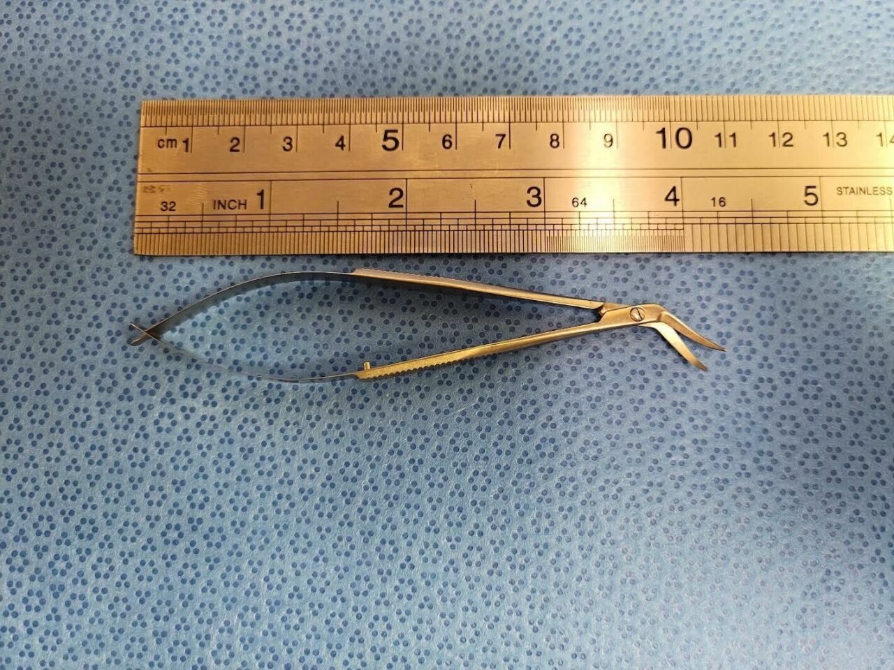 KARL STORZ 4.1" Micro Scissor Needle Holder Curved Angled Tip — photo 3