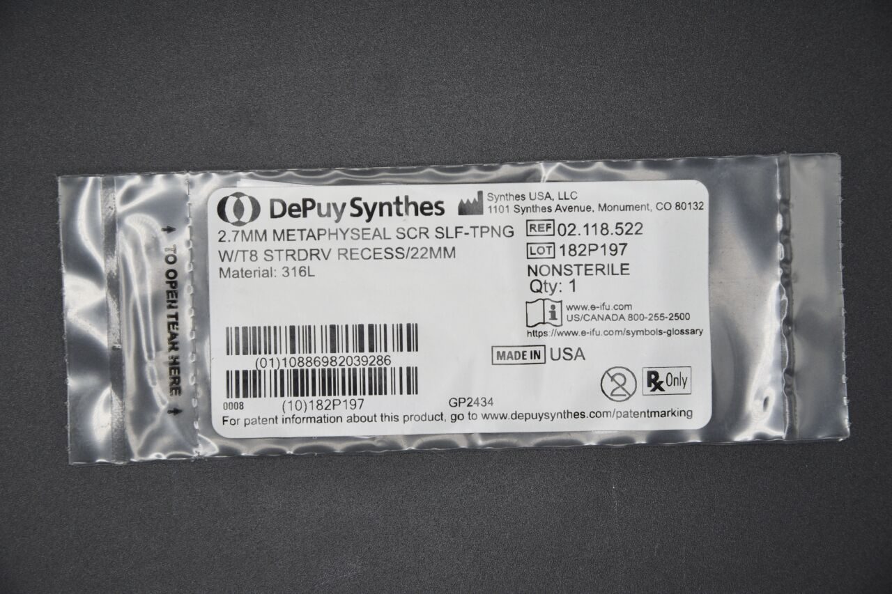 SYNTHES 02.118.522 Depuy 02.118.558 Stainless Steel Self-Tapping Metaphyseal Screw with T8 StarDrive Recess, 2.7 dia. x 58 mm Length