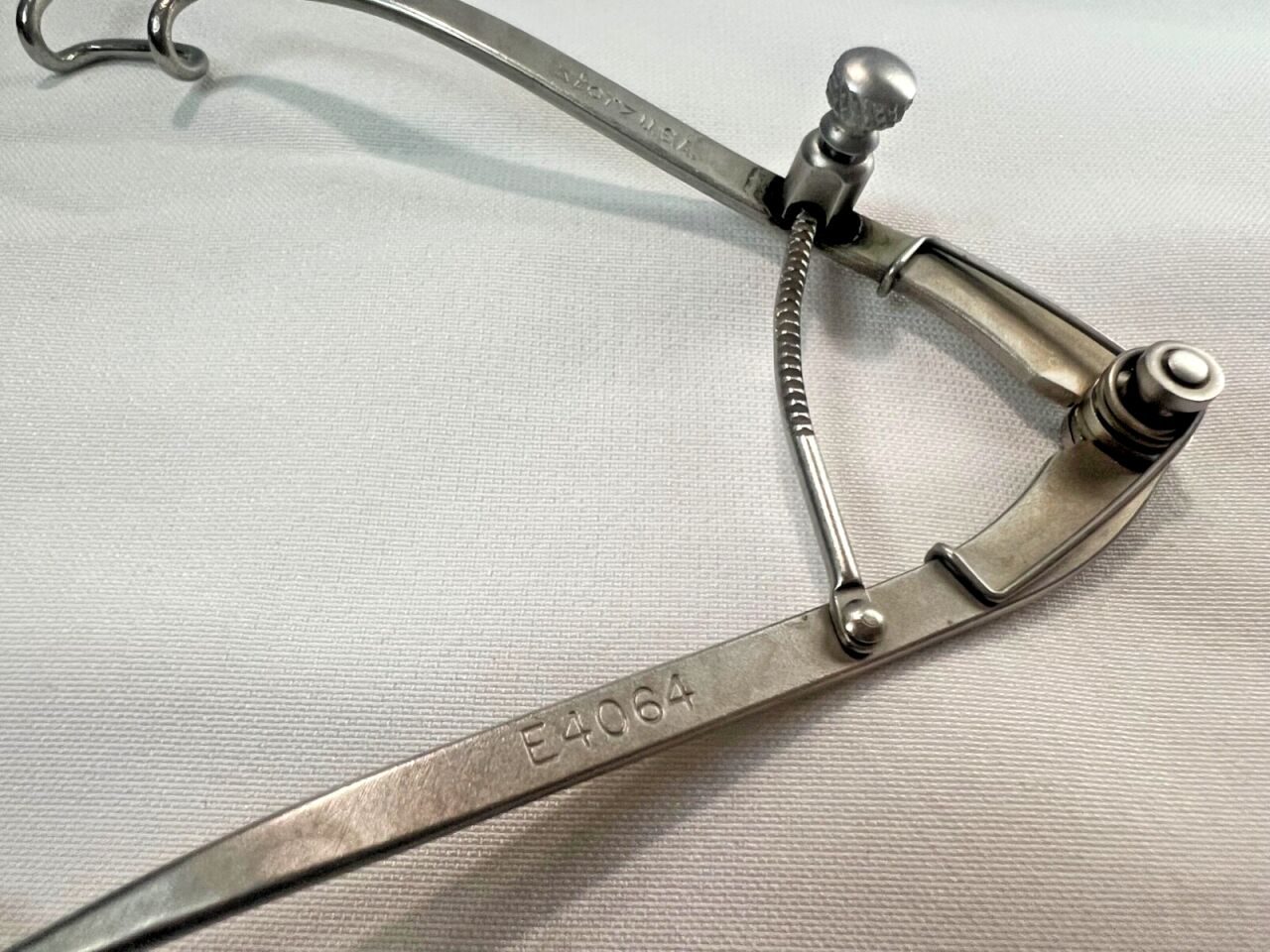 KARL STORZ E4064 Knapp Eye Speculum 13mm Blades — photo 2