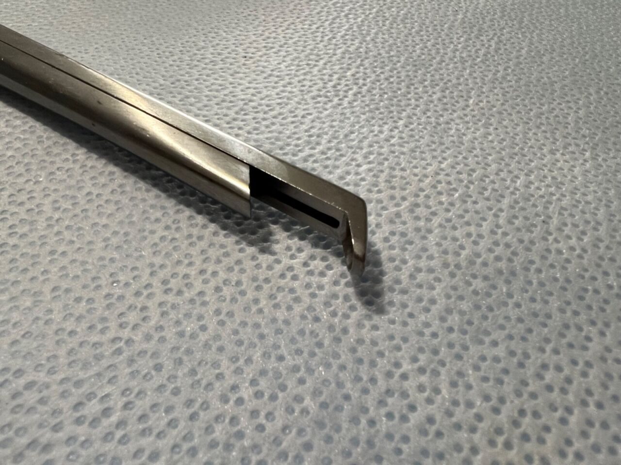 V. MUELLER VM81-15479 Kerrison Rongeur 5mm X 40deg Up Bite X 6" Length — photo 3