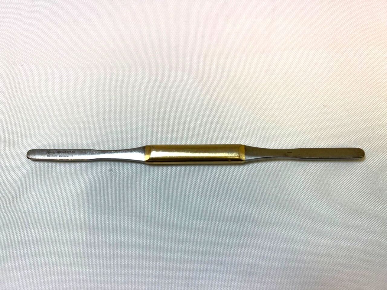 KONIG MDS4652209 Double-Ended Serrated Nasal Rasp 8"