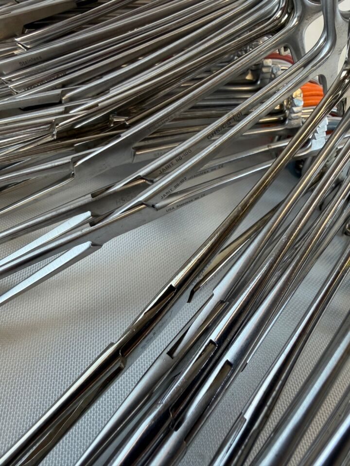 JARIT Foerster Sponge Forceps 7" & 9.5" Lot of 56 w/ Stringer — photo 3
