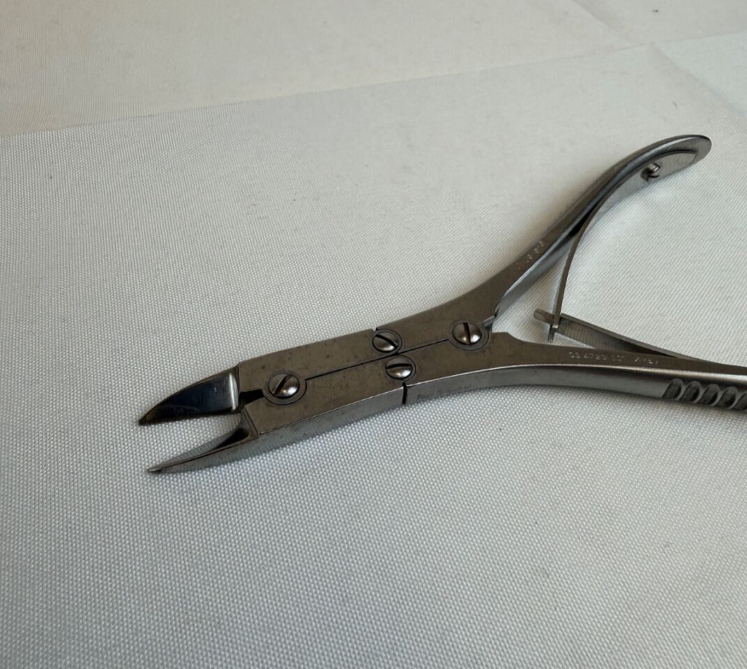 V. MUELLER OS4723-001 Bone Cutting Forceps Kleinert-Kutz Straight Double-Action — photo 2