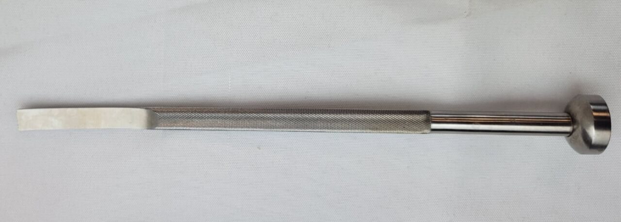 KLS MARTIN 38-805-08 Freihofer Curved Osteotome, 20 cm