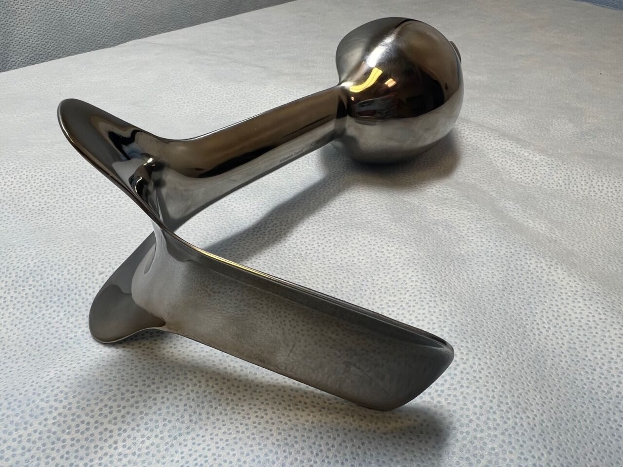 MILLENNIUM SURGICAL 1-7077 Auvard Vaginal Specula — photo 2