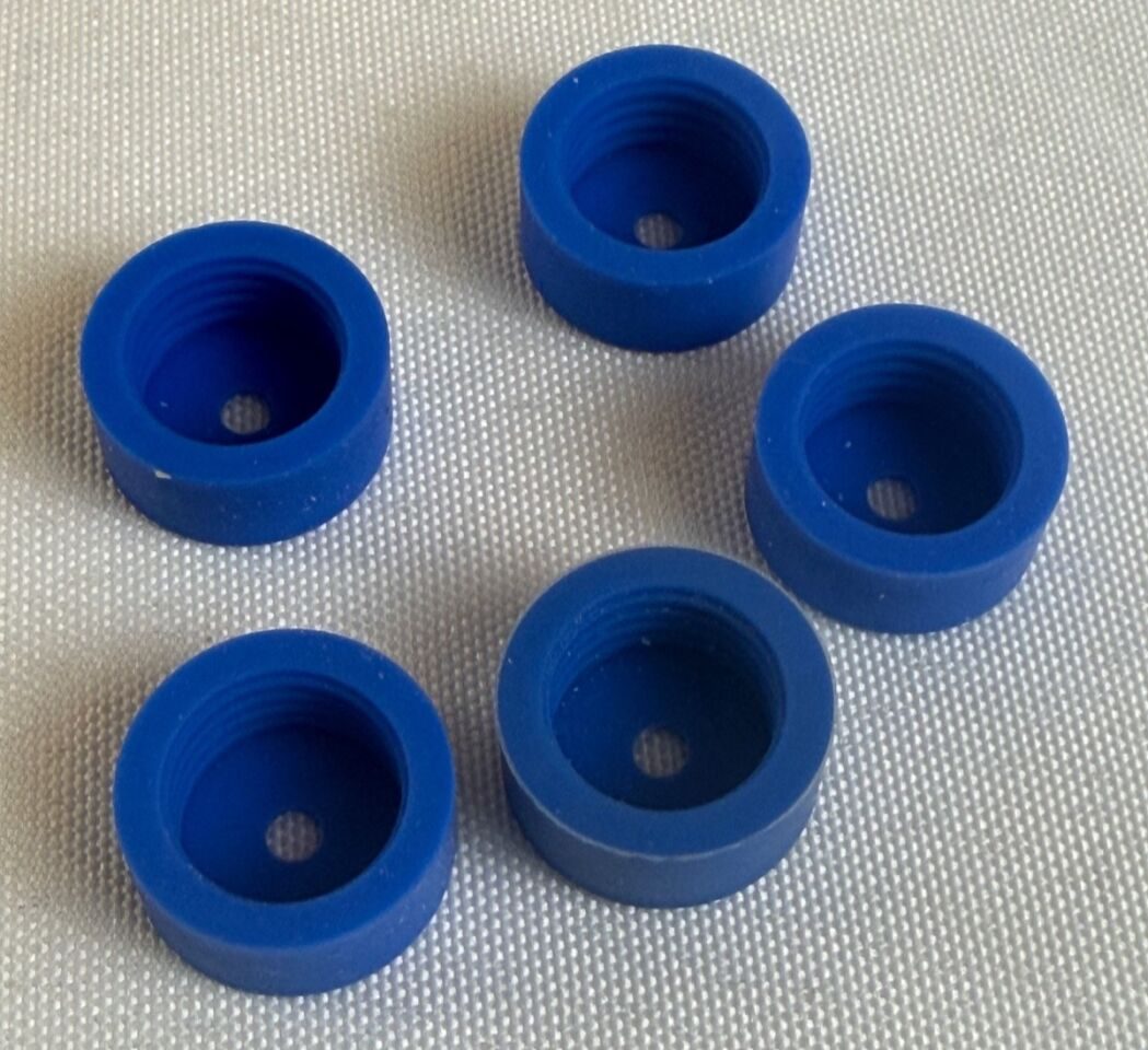 R. WOLF 89.02BL Blue Silicone Sealing Caps for Fittings 5.5mm or Less — photo 2