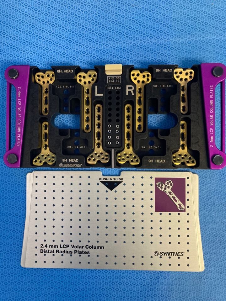 SYNTHES 145.515 Titanium 2.4mm LCP Dis. Rad. Plate Instrument and Implant Set Implant set — photo 5