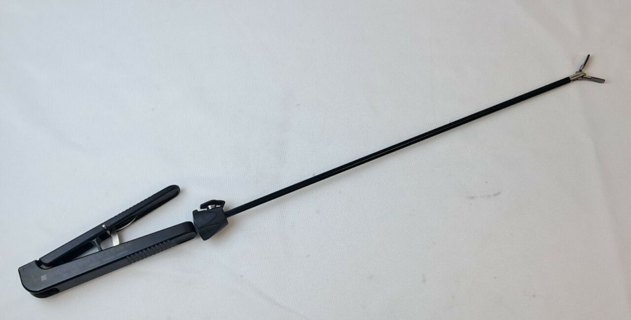 SNOWDEN-PENCER 90-7071 Laparoscopic Flat Nose Dissector Forceps 5.0mm x 32cm