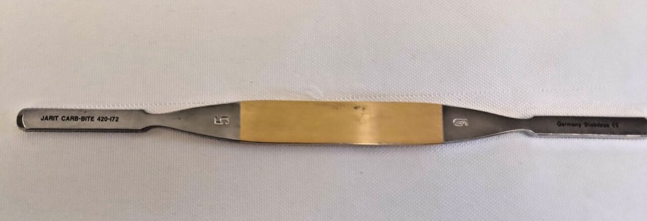 JARIT 8 1/4" Double Ended Carb Bite Rasp No.5 Coarse Grit — photo 4