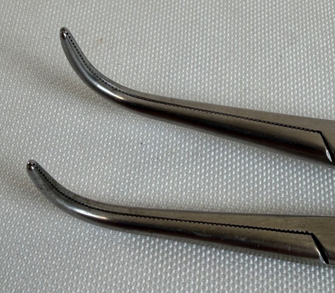 MILTEX 7-258 Gemini Mixter Hemostat Forceps Delicate Full Curve Jaws 9" Pair of — photo 3