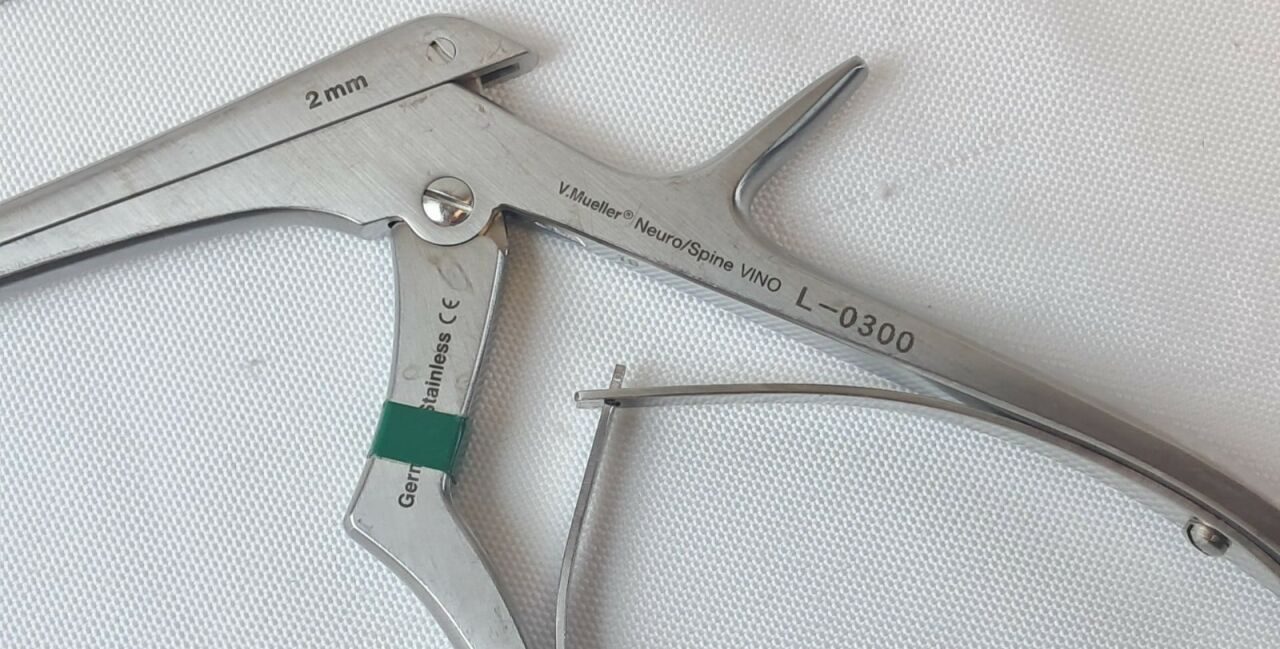 V. MUELLER VINO 2, 3, and 4mm Curved Up 70 Deg. 3pc Neuro/Spine Rongeur Set — photo 2