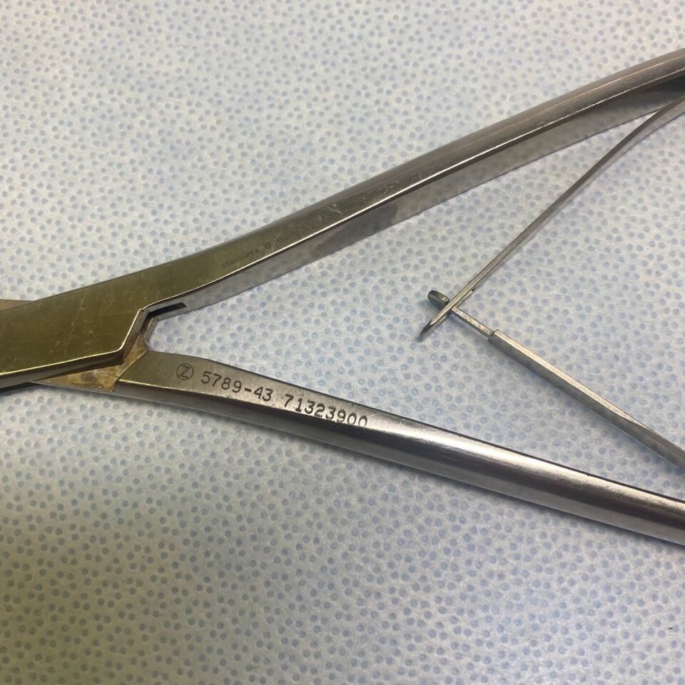 ZIMMER 5789-43 Surgical Orthopedic Holding Pliers — photo 6