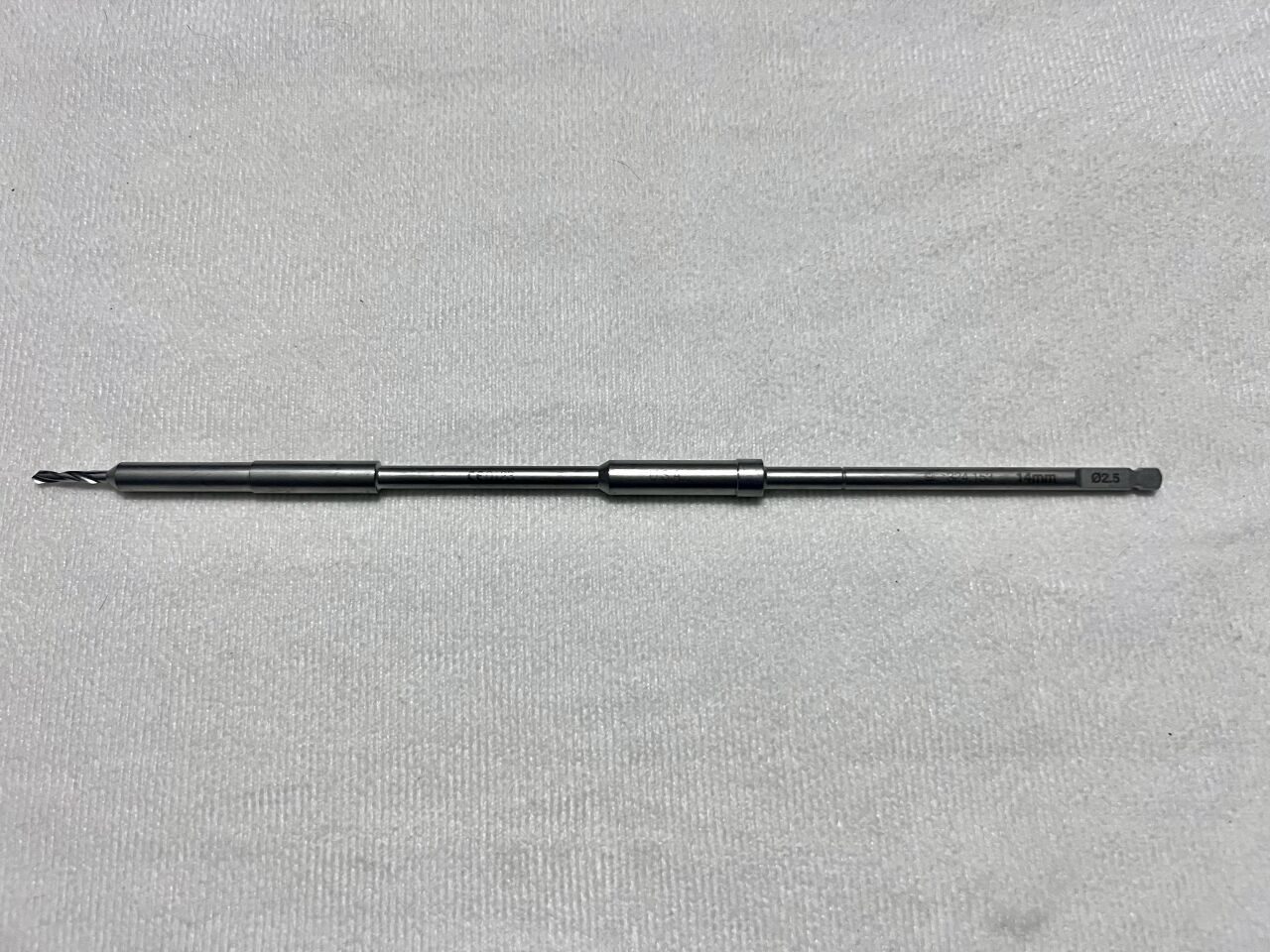 SYNTHES 324.153 Drill Bit 2.5mm X 14mm — photo 1